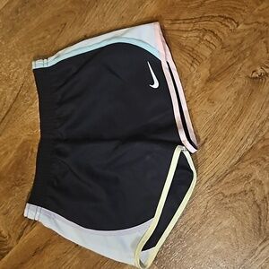 Nike tempo girls running shorts black & pastel  size 6X